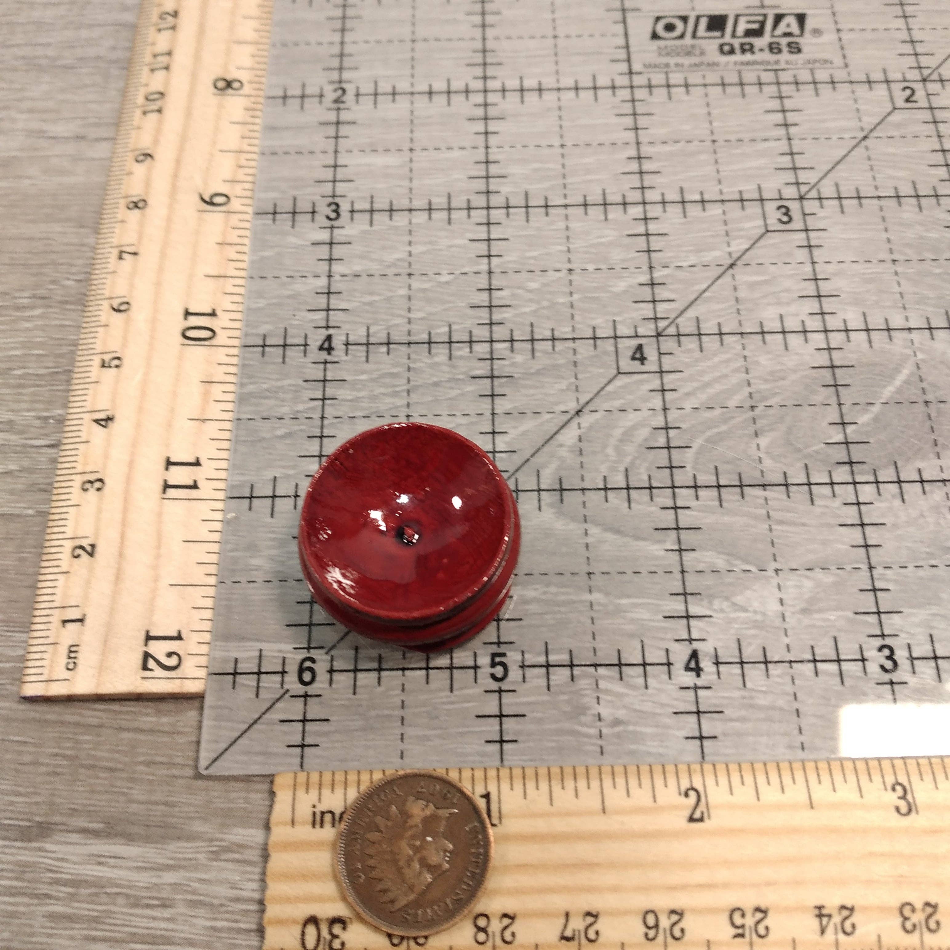 Keystone Crystals - Vente Décorations de table - Support en bois pour sphère0