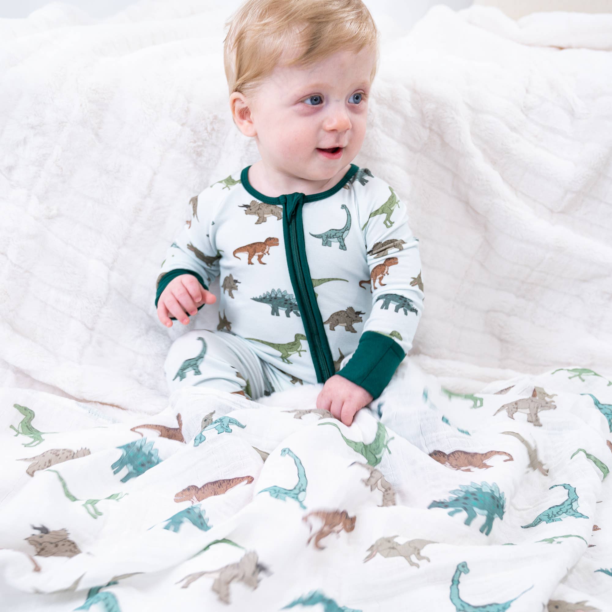 LollyBanks - Wholesale Sleepsuit - Baby - Dinosaur Baby Bamboo Pajamas8