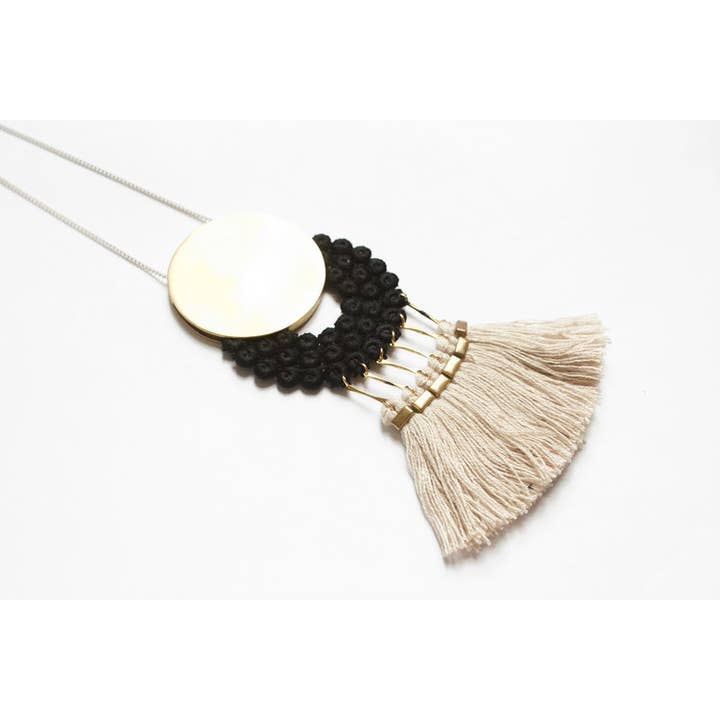 Collier Calder pour la vente par This Ilk