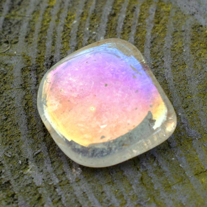 Reiju Angel Aura Quartz Crystal Tumble Stone, Multi farvet for engroshandel hos Reiju