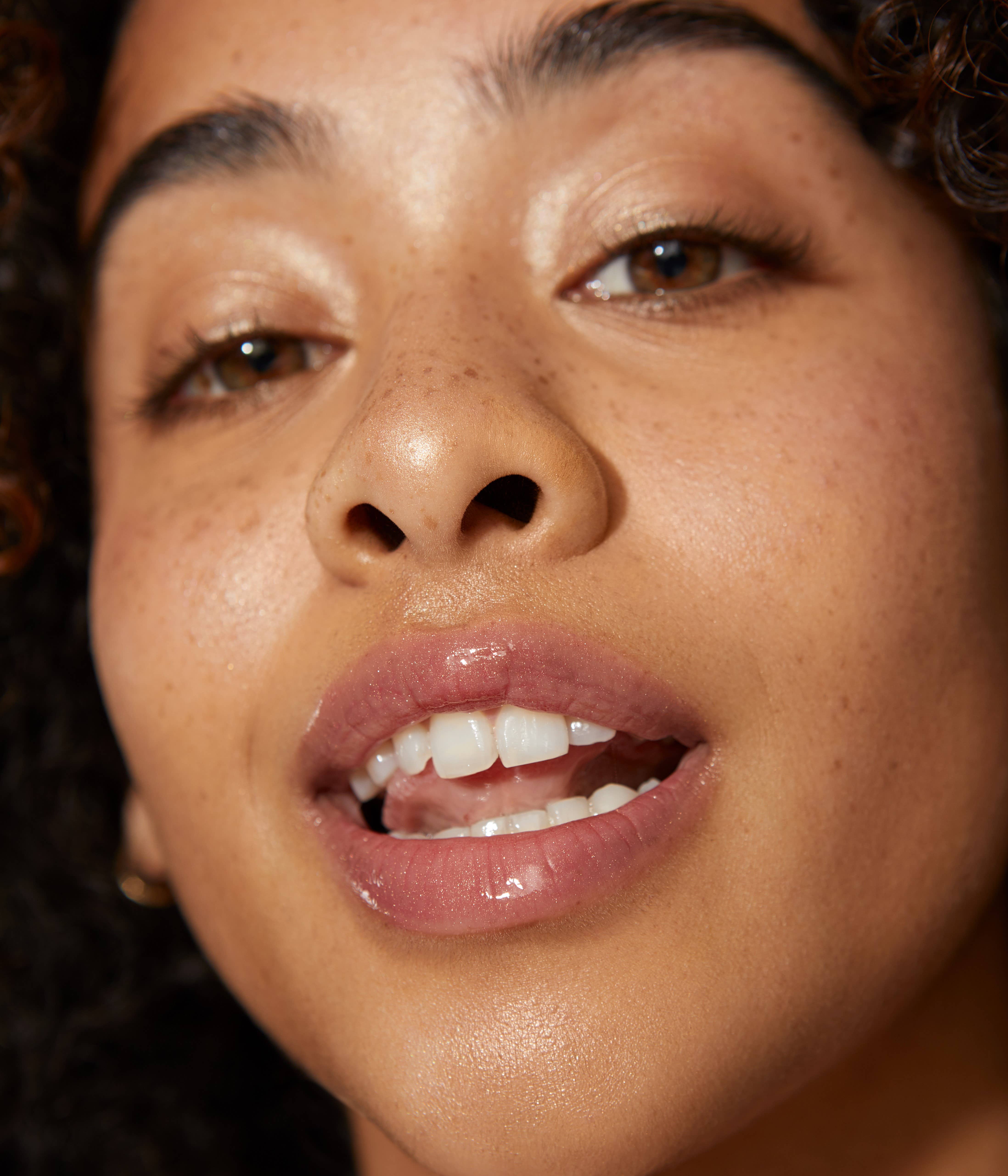 Minori - Wholesale Lip-gloss - Lip Gloss — Blossom (Pink)4