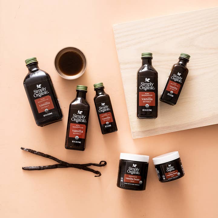 Simply Organic - Wholesale Vanilla/Fruit Extract - Madagascar Vanilla Bean Paste, Certified Organic, 4 Fl Oz4