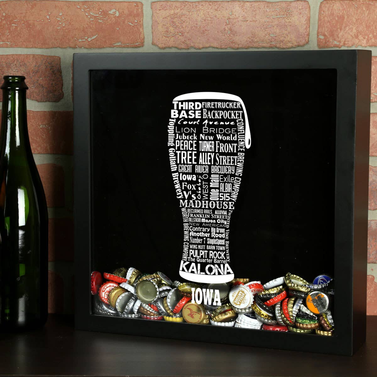 Torched Products - Vendita all'ingrosso Decorazione da parete 3D - State Beer Cap Shadow Box, nero, tipografia della birra artigianale61