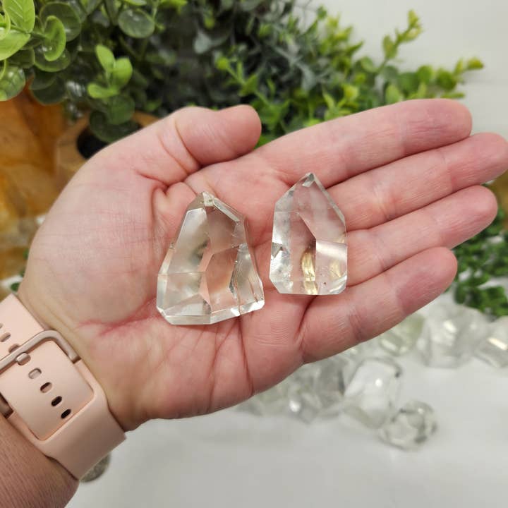 Meraki Gemstones - Wholesale Spiritual Stone/Crystal - Clear Quartz Crystal Polished Points Lot AAA 0.5Kg1