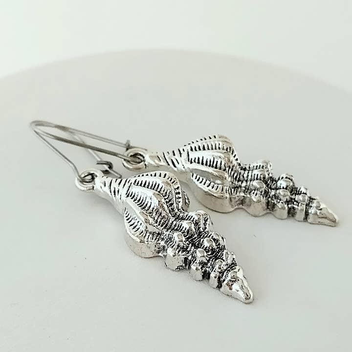 Piccadilly Pendants - Wholesale Dangle Earrings - Silver Shell Earring, Coastal Jewelry, Nautical Earrings1