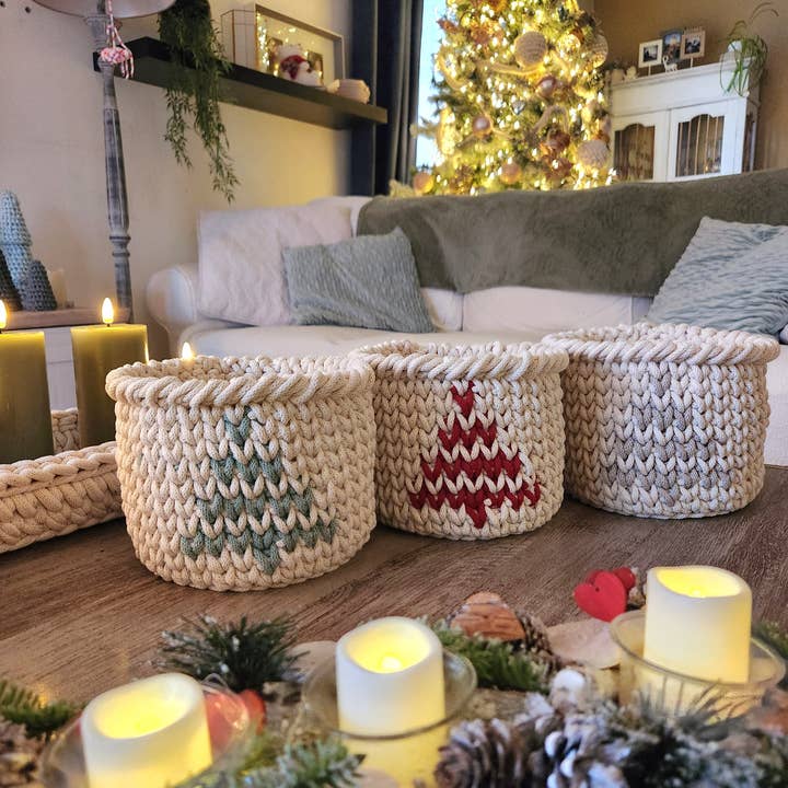 Naturalmarjory - Wholesale Christmas Decoration - Christmas basket 1