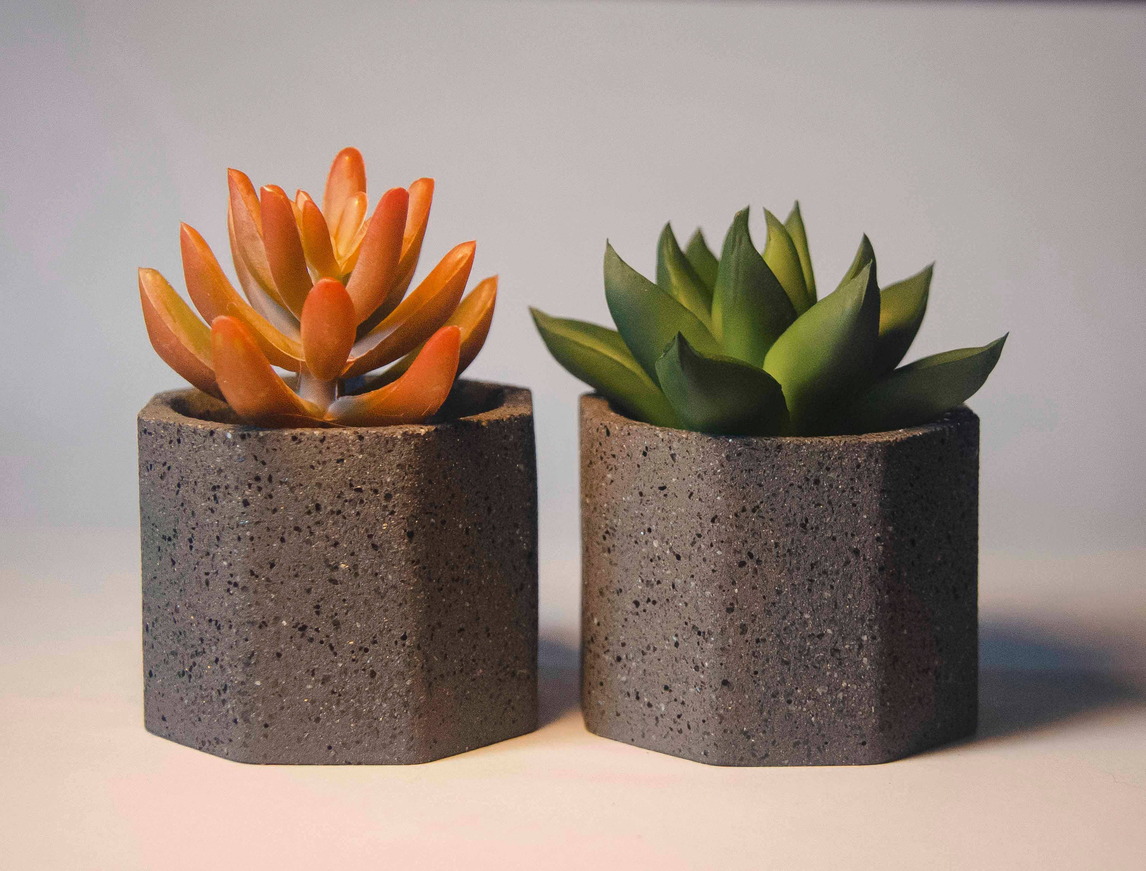 Studio Terra UK – wholesale Plant pot – Mini succulent pot tea light holder3