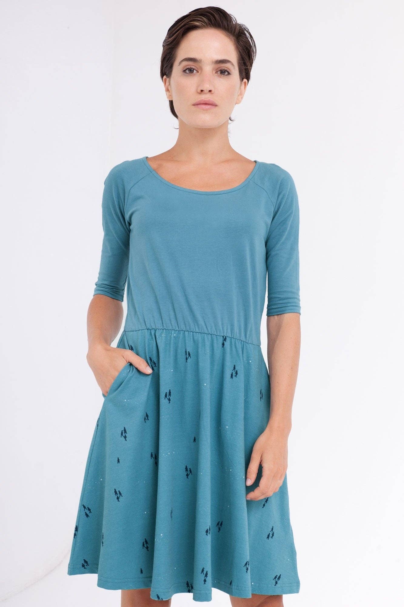 Bleu Robe à manches ranglan bleu opale Carol. en vente sur Faire0