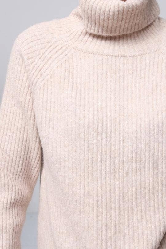 DIX-ONZE - Vente Pull en maille – femme - Pull Maille Côtelée – Col Roulé & Manches Longues3
