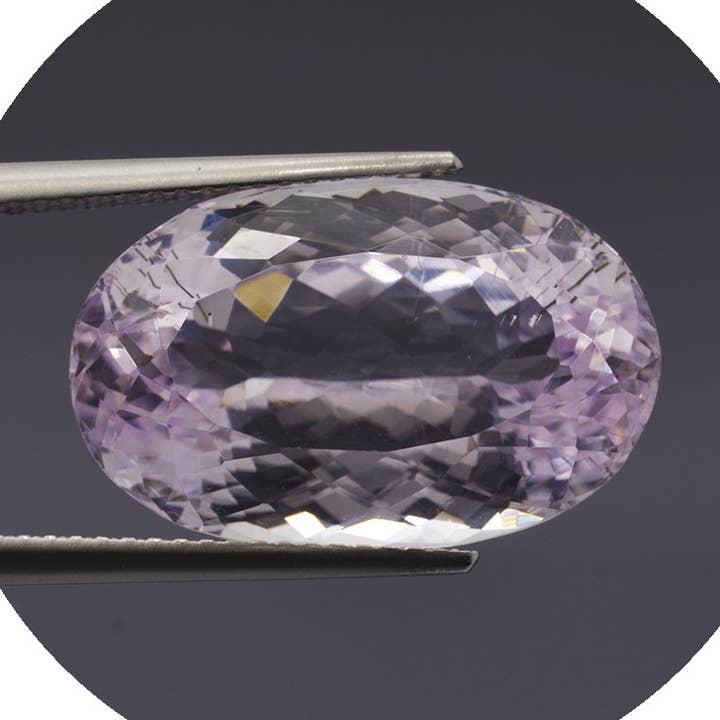 17,32 ct.Kunzita Talla Ovalada para venta al por mayor de Naturjoya