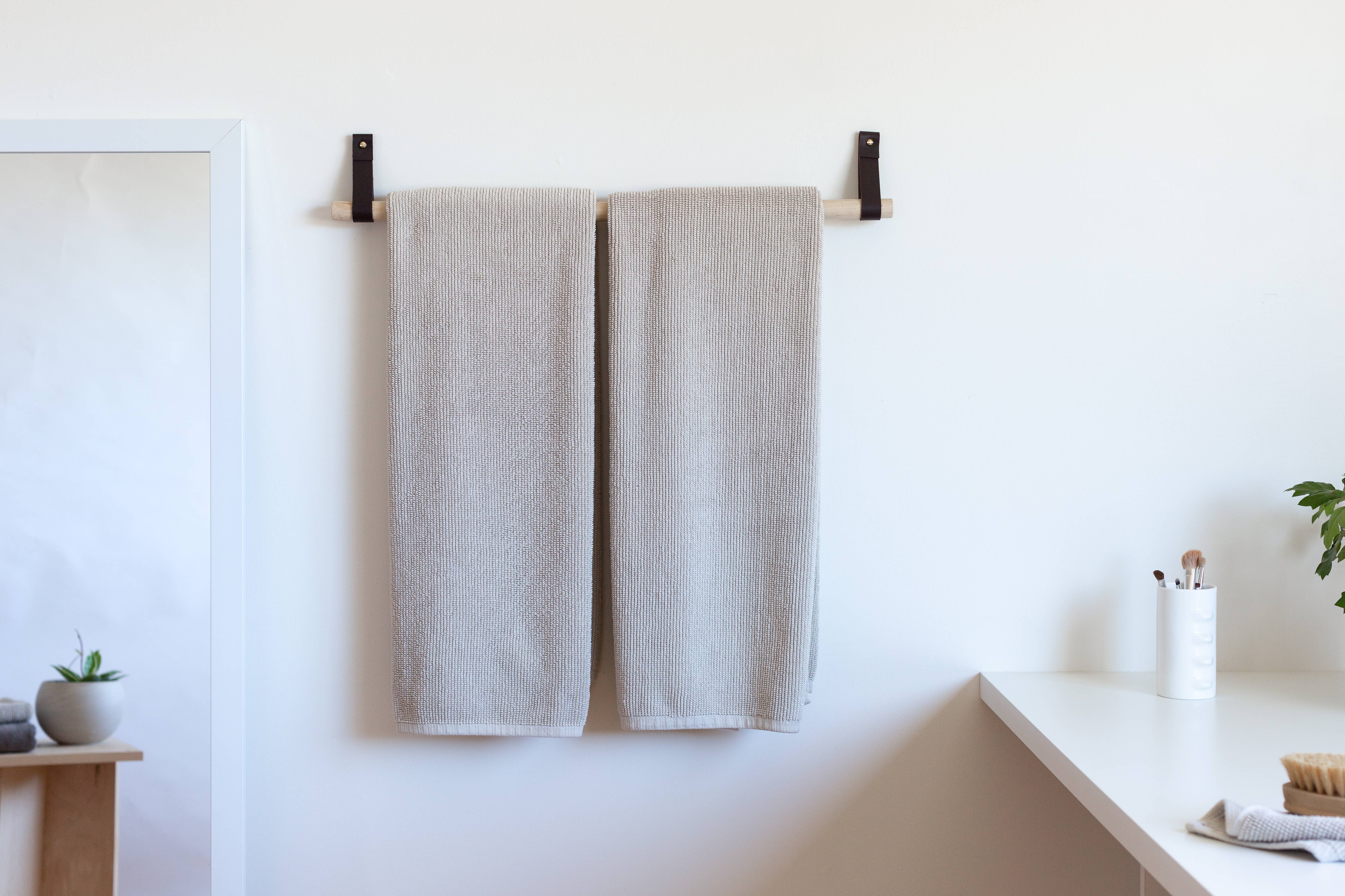 Keyaiira - Wholesale Towel Holder/Hanger - Bathroom Fixture Bundle - Black Ring - [Flat End Style]5