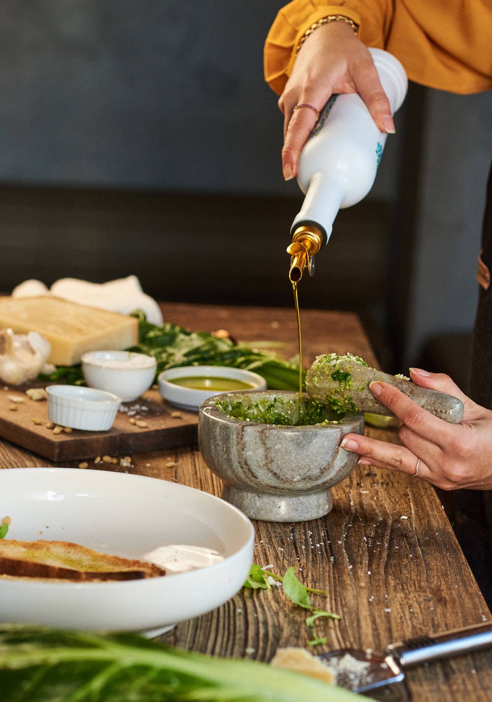 OLIVO AMIGO ---- A TASTE OF SPAIN - Wholesale Oil/Vinegar Dispenser - Stainless Steel Spout2