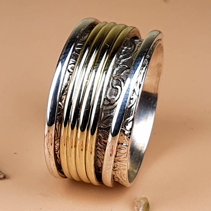 | Detaljeret Spinner Ring | for engroshandel hos Fairley Bohemian