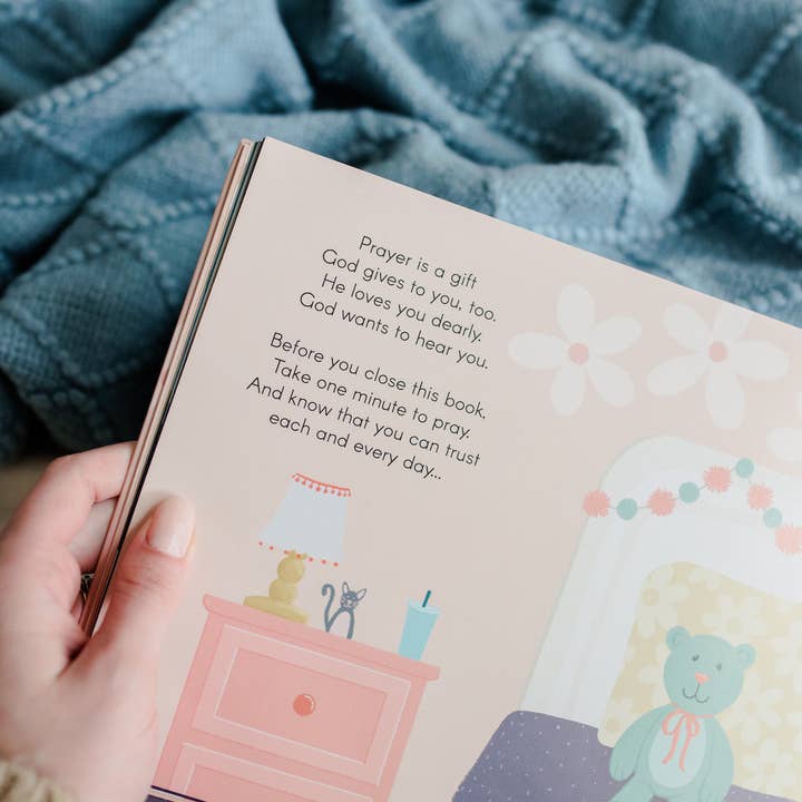 The Daily Grace Co - Wholesale Book - Kids - Sophia Learns to Pray - Children's Book