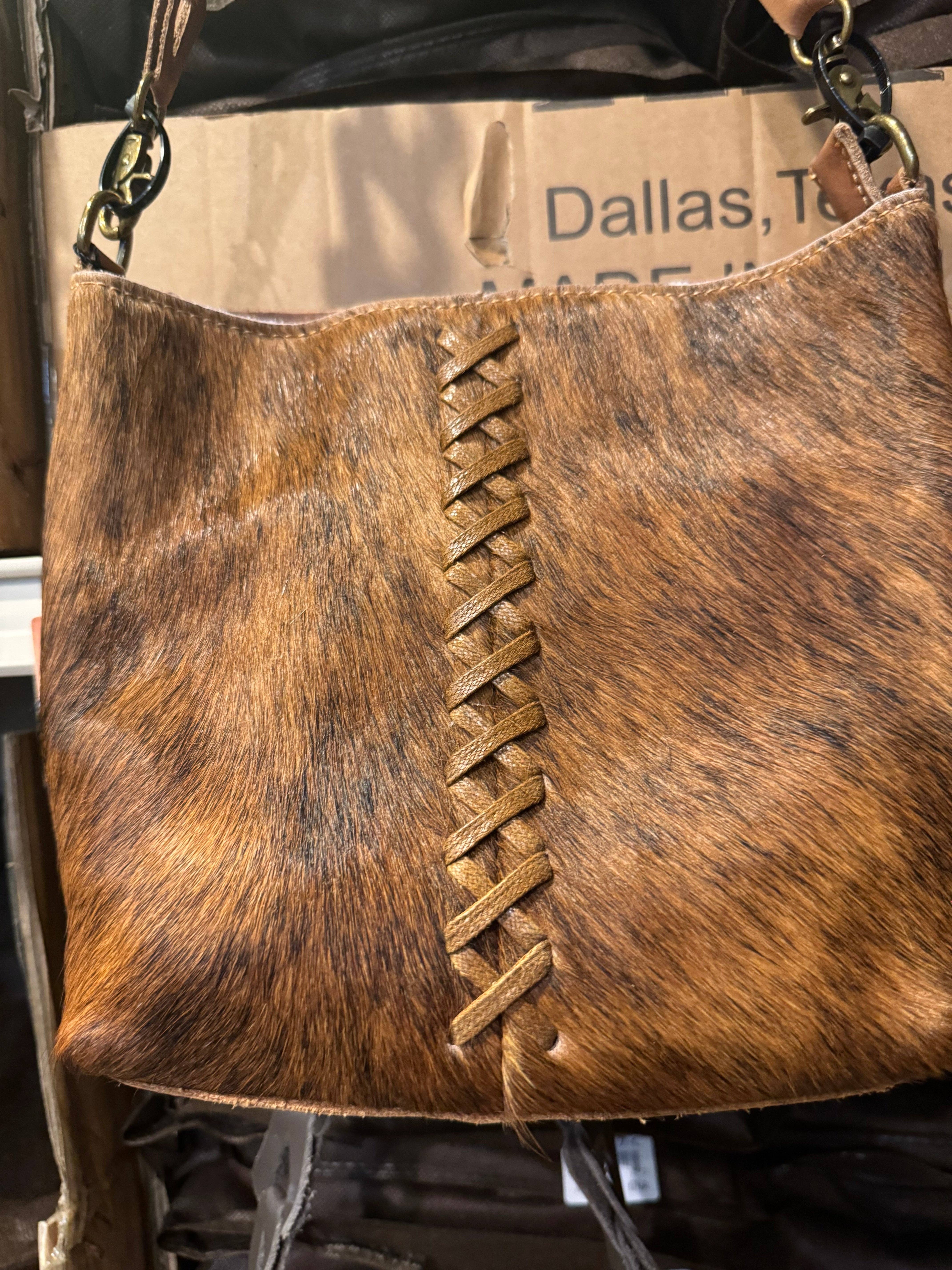 Broads Market - Wholesale Crossbody Bag - Women's - BA2117 X Stitched Crossbody Cowhide Purse3