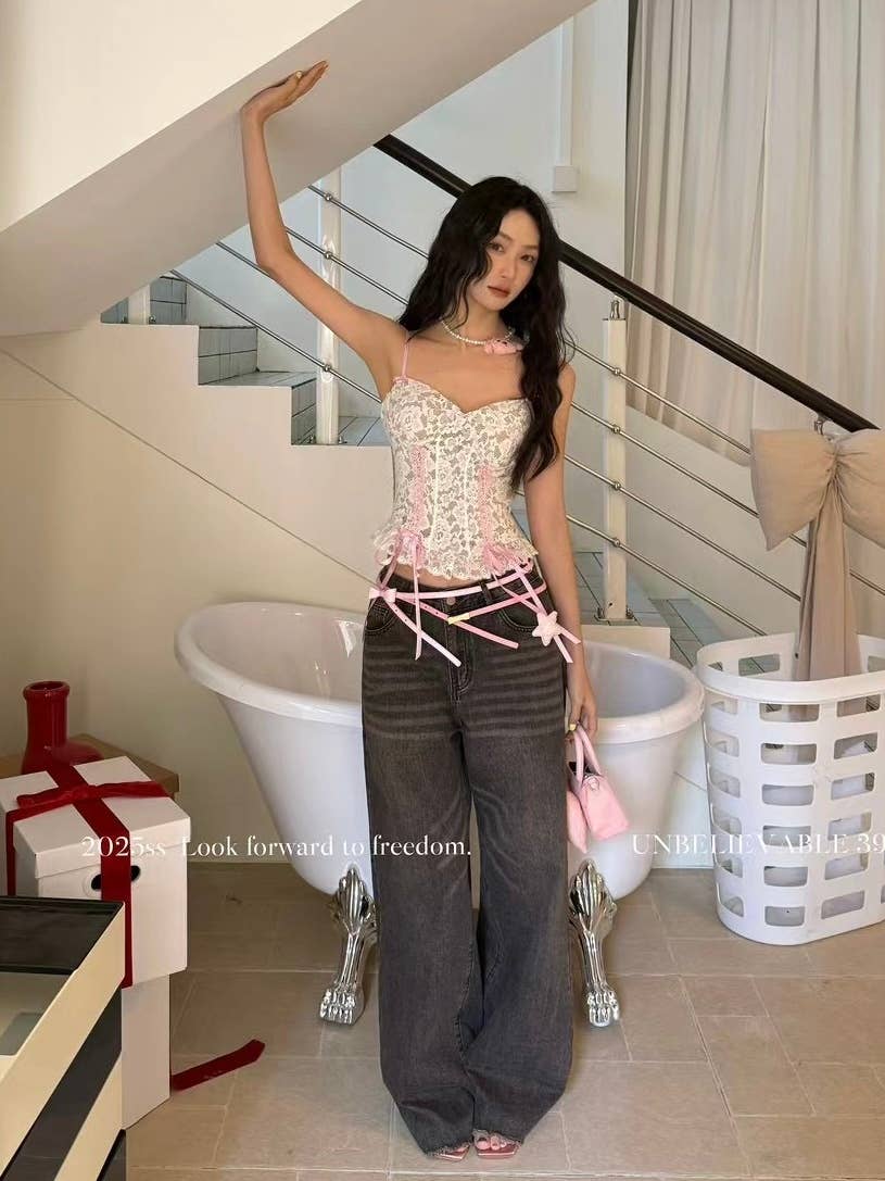 Chilli Girl Collection – wholesale Corset – Women′s – Camisole style lace corset top in white