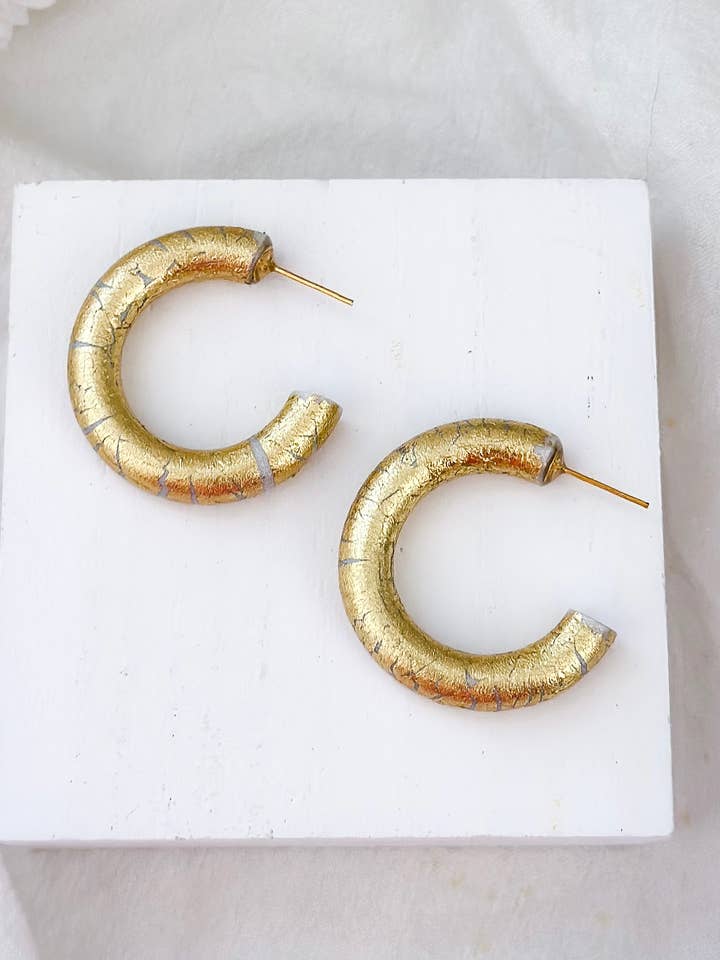 Lightweight gold hoop earrings for wholesale by AnnaBanana