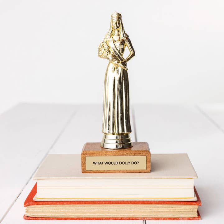 Jenni Earle - Wholesale Decorative Figurine - Gift Trophy - "WHAT WOULD DOLLY DO?" 4