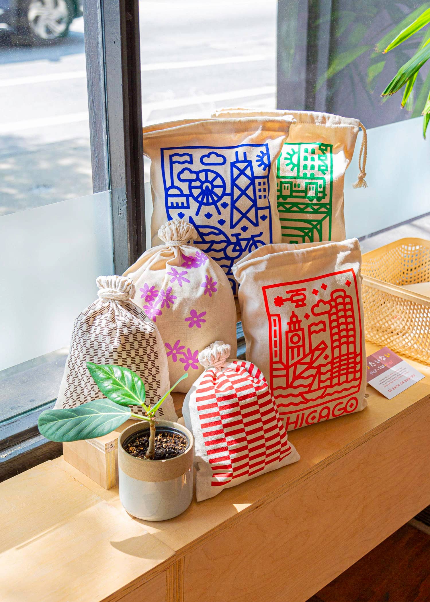 Gucha Gucha - Wholesale Drawstring Bag - Unisex - Lavender Flowers • Drawstring Bag • 11x143