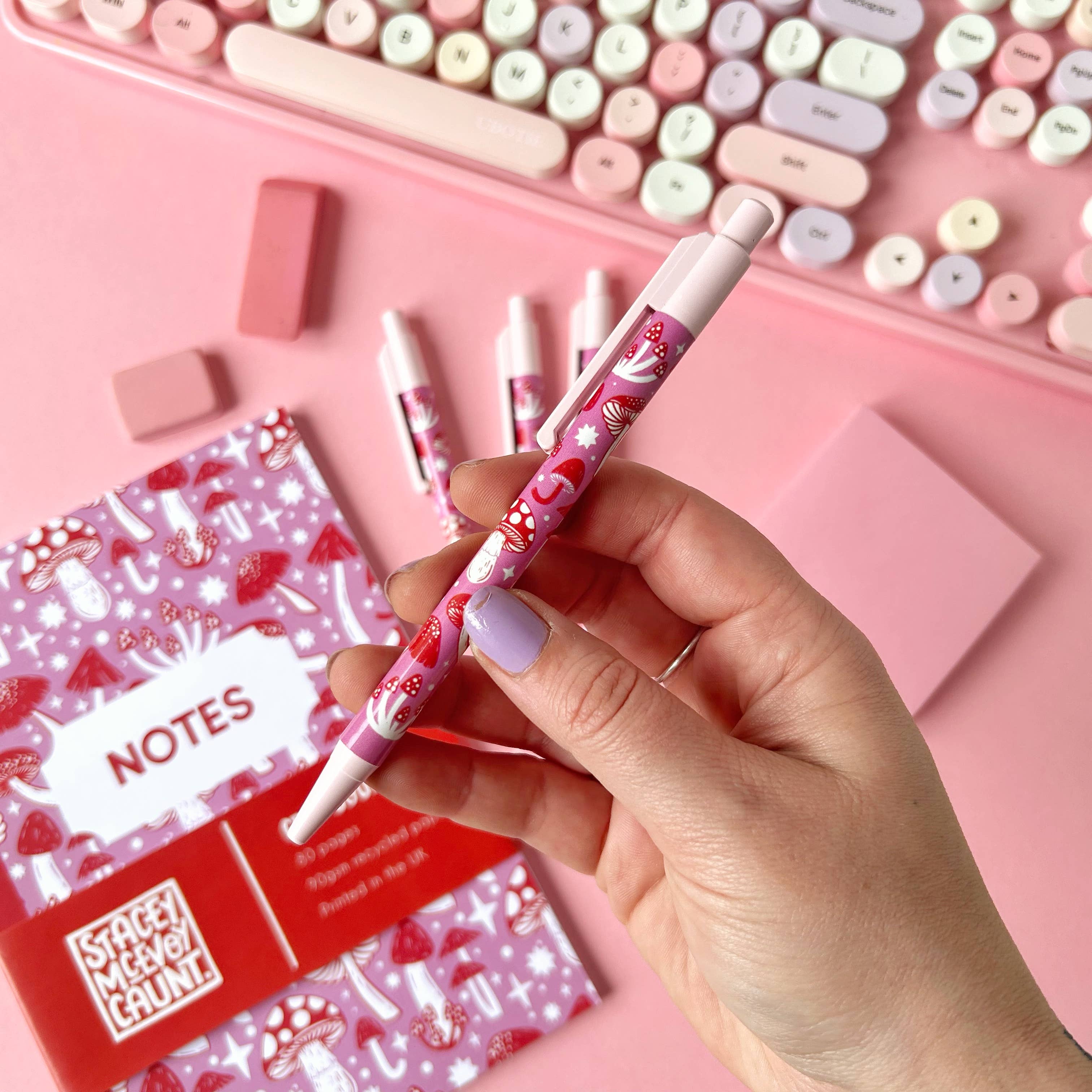 Stacey McEvoy Caunt – wholesale Pen – Pink Mushroom Pen2