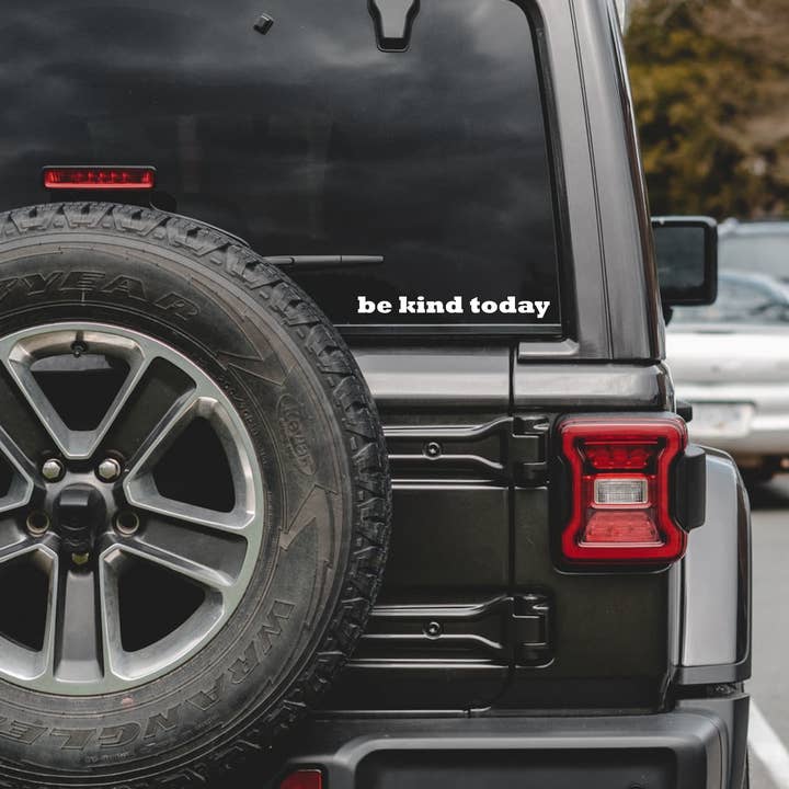 be kind today Vinyl Decal for engroshandel hos All Things Scarlett