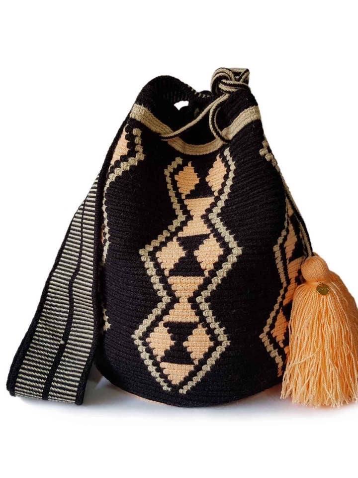 The Arrow Handmade Wayuu Women's Tote Bag for wholesale by Ciela Handmade