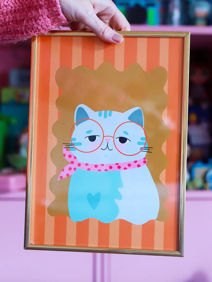 Display shorthair cat for wholesale by Poulette Magique