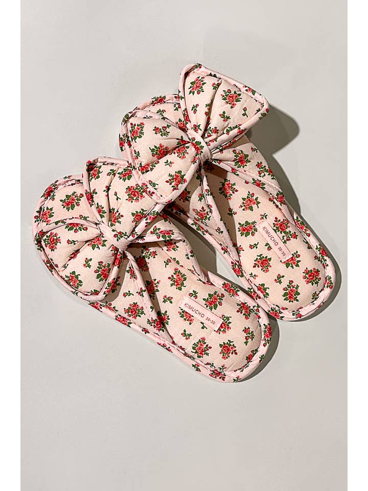 Pol Clothing - Wholesale Slippers - Women's - Floral patterns cozy indoor slippers