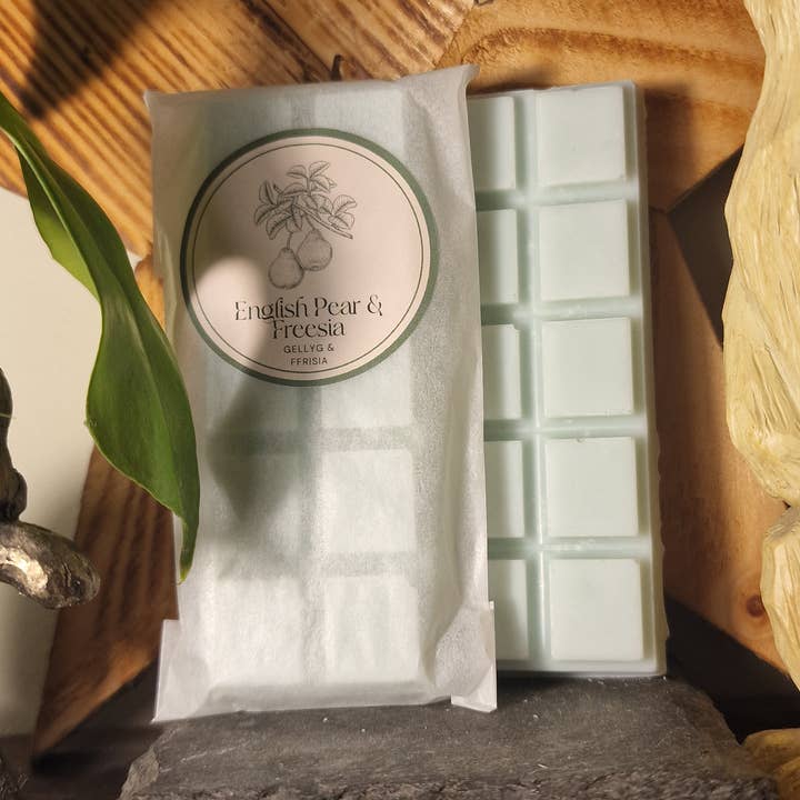 English Pear & Freesia Wax Melt Snap Bar for wholesale by Deryn Wen Gifts