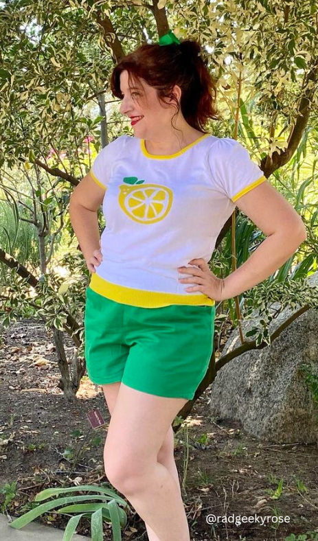 JAUNE T-shirt à col rond à manches courtes et imprimé citron MK32001 en vente sur Faire6