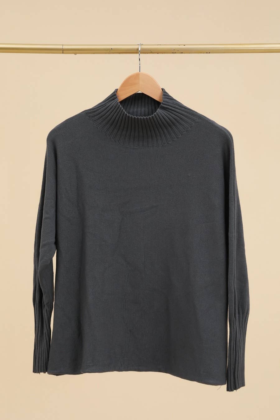 LÉA & LUC - Wholesale Pullover-trui - Dames - Trui met hoge hals REF. 612321