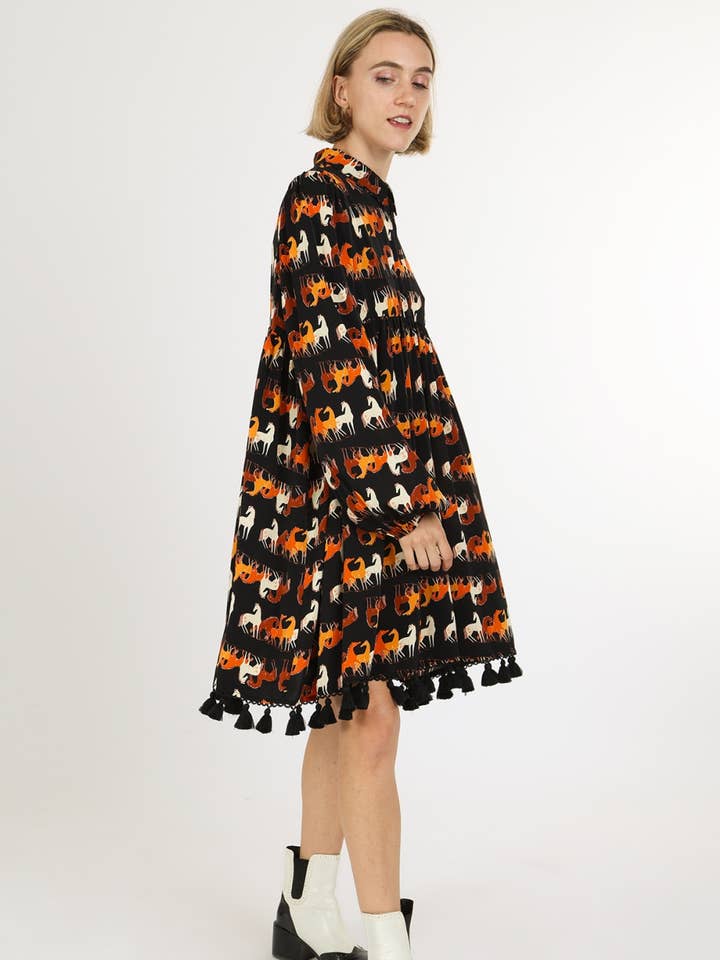 Hästtryckt A-linjeformad Midiklänning med Tofsar och Skjortkrage QW3013 för wholesale av Beulah Style