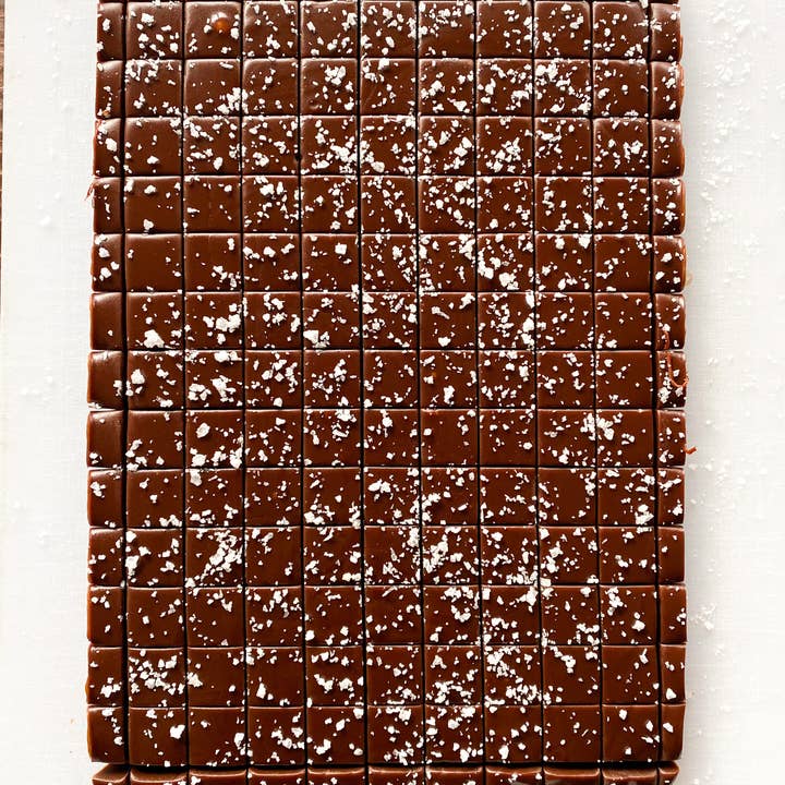 La Petite Occasion - Wholesale Caramel - Kraft Box - Chocolate Assortment