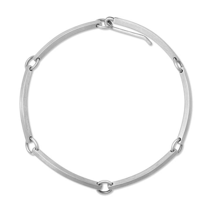 Bracciale Connections in Argento per la vendita all'ingrosso da parte di Flavia Bennett Designs