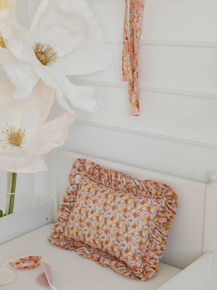 Decorative pillow with frill "green garden" for wholesale by Moi Mili