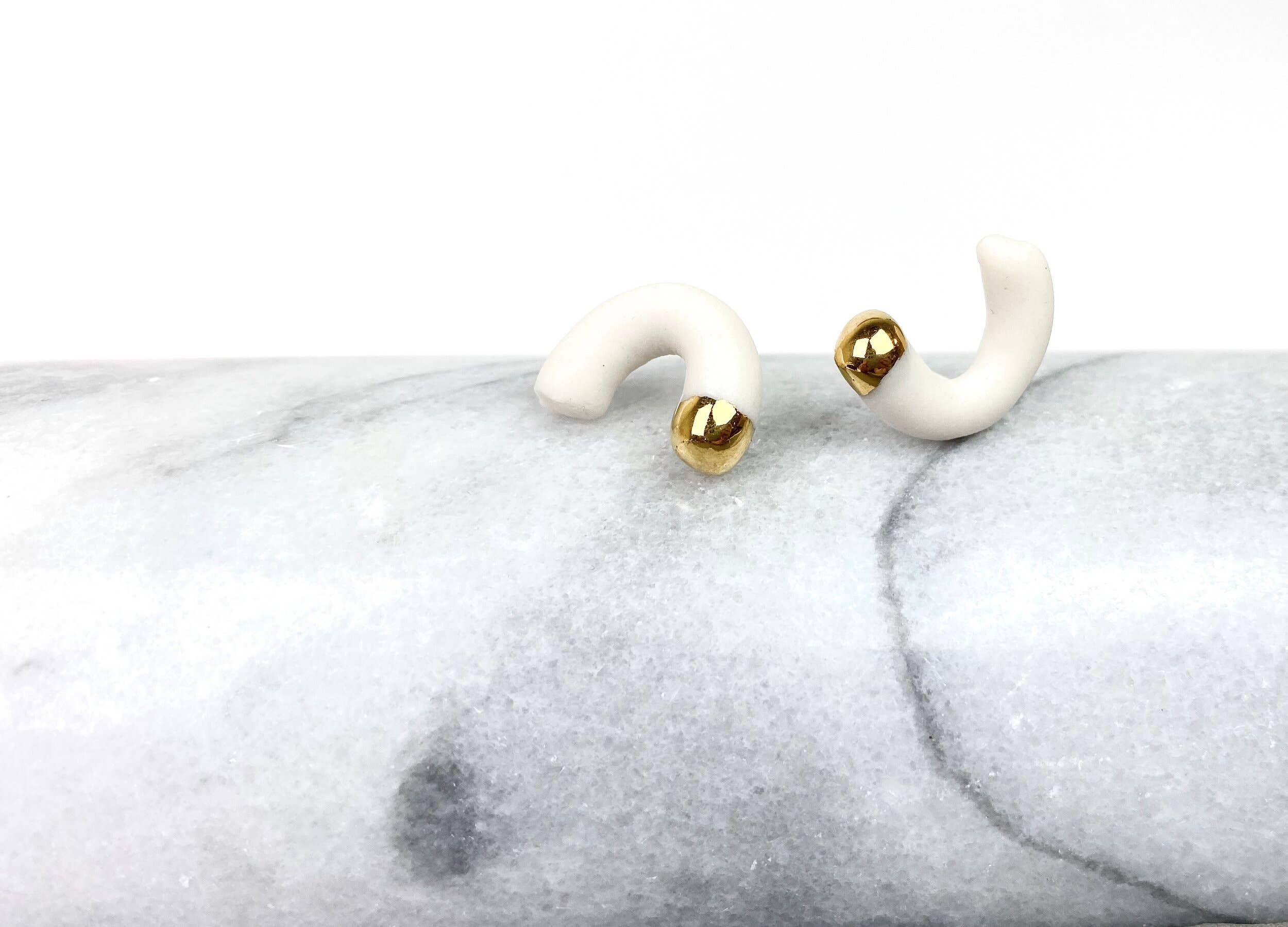 Barrow PDX - Wholesale Pendant/Charm Necklace - Lascaux Necklace - Ceramic Abstract Necklace, Goldfill Chain1