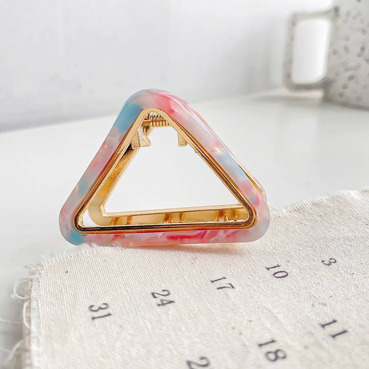 ACCITY - Wholesale Hair Clip - Women's - ACETATE TORTOISE SHELL HAIR CLAW CLIP PYRAMID MINI_CWAHA0400