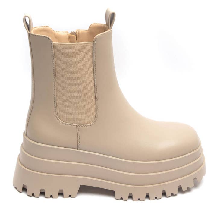 Khaki 1687 for wholesale on Faire10