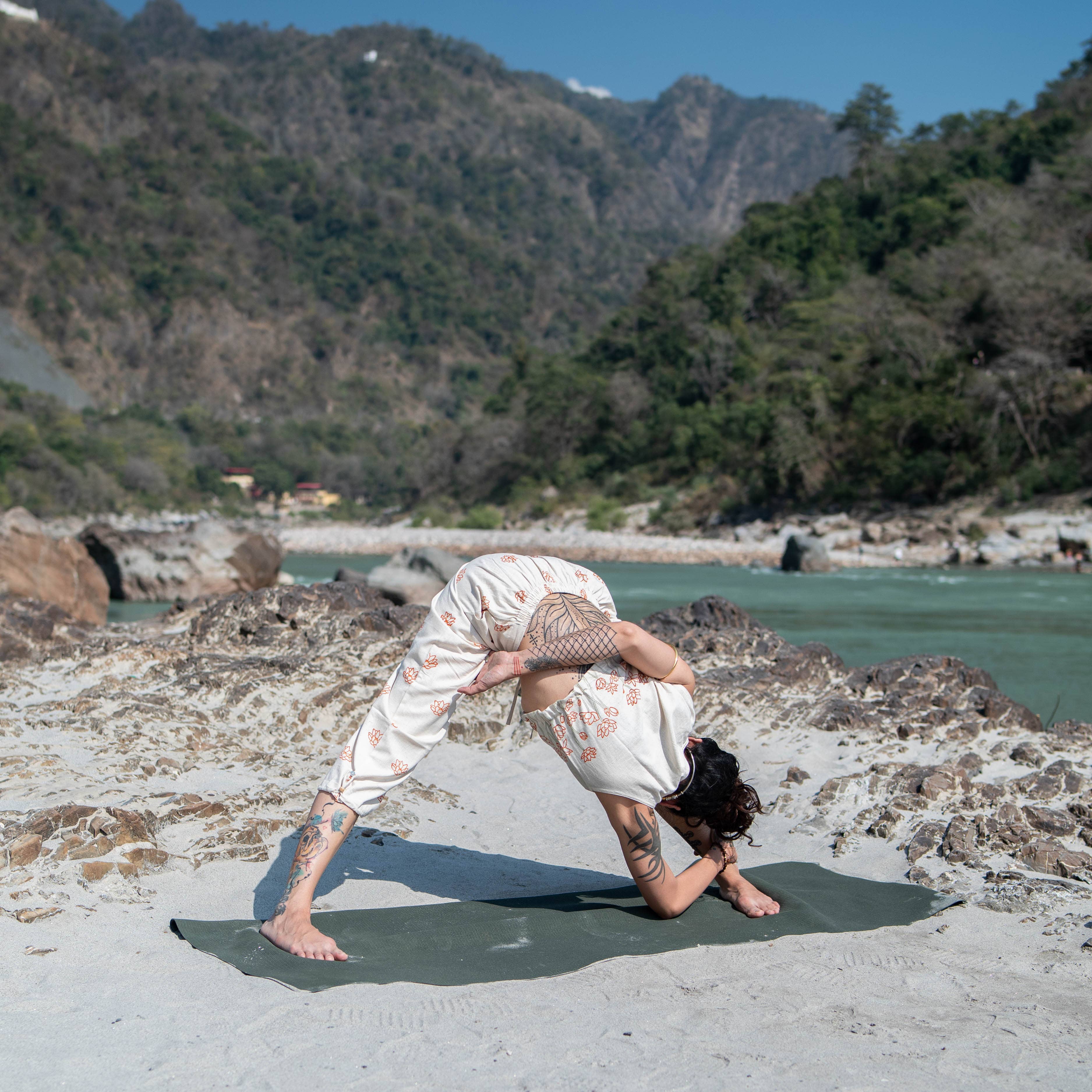 AKISO - Wholesale Athletic Top - Women's - Women Cotton Hand Block Printed Yoga Crop Top -Ananda5