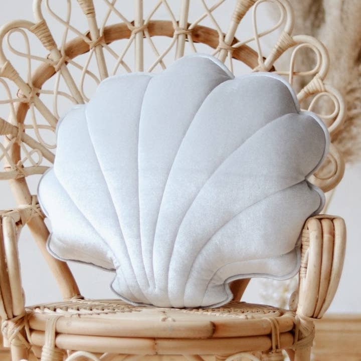 Moi Mili – Großhandel Zierkissen – Weiße Muschel-Kissen aus weichem Samt0