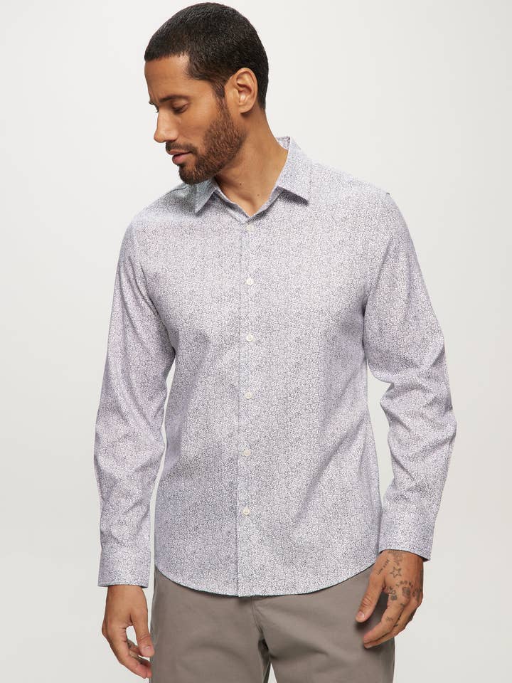 Chemise manches longues à imprimé intégral à motif floral ditsy, toucher doux — blanc ditsy pour la vente par Julian & Mark