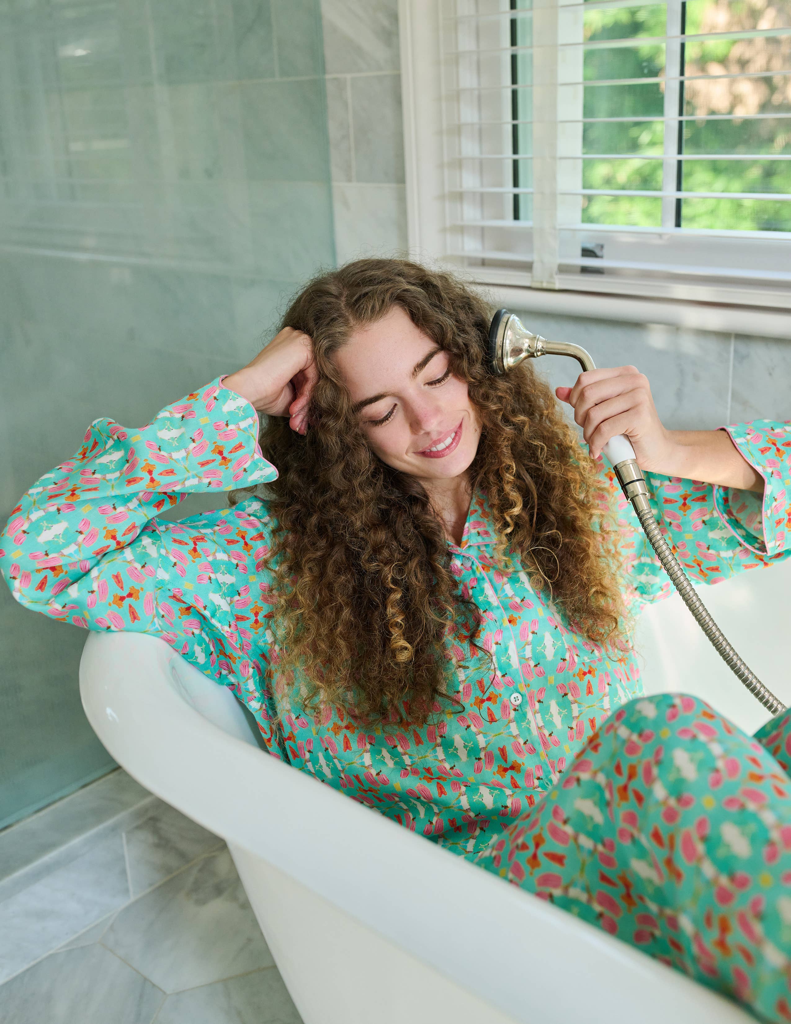 Brooks Avenue - Wholesale Sleepwear Set - Women's - Scalloped Pajama Set Long - Birds of Paradise