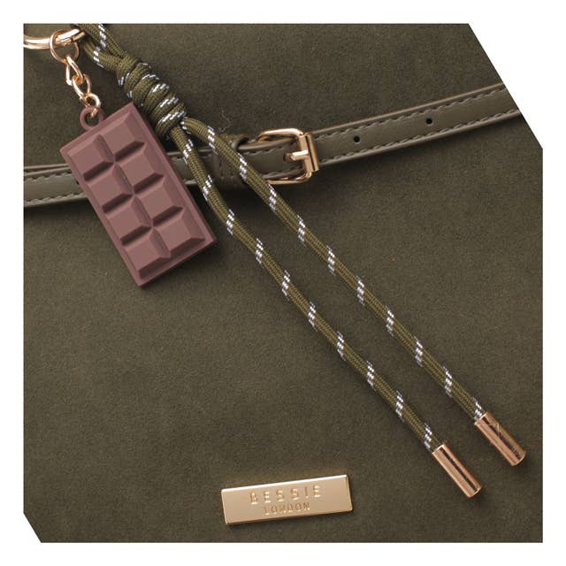 Bessie London – wholesale Tote bag – Women's – COCA TASSEL TOTE BAG4