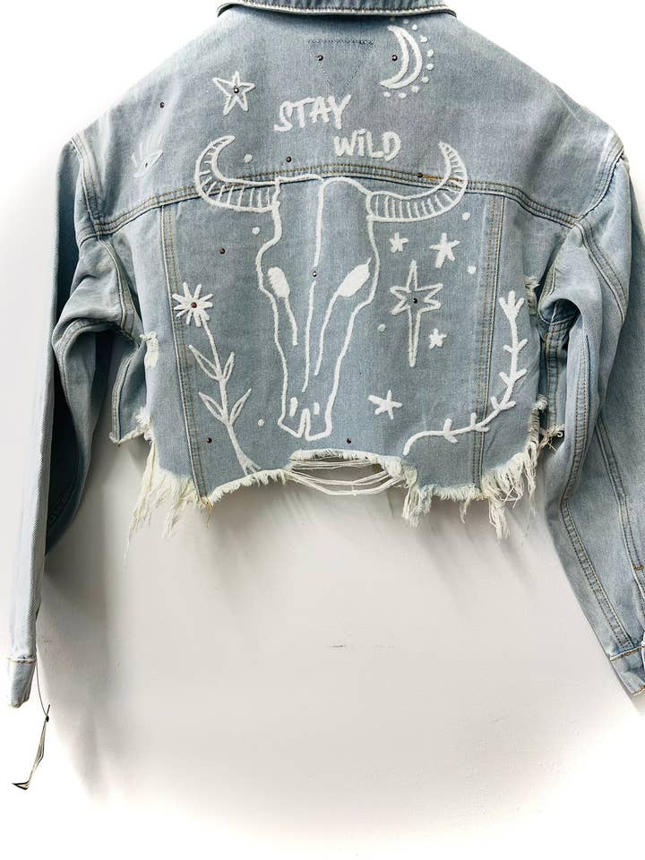 Trio Urban – wholesale Jeansjackor – Dam – Stay Wild Crop Jeansjacka