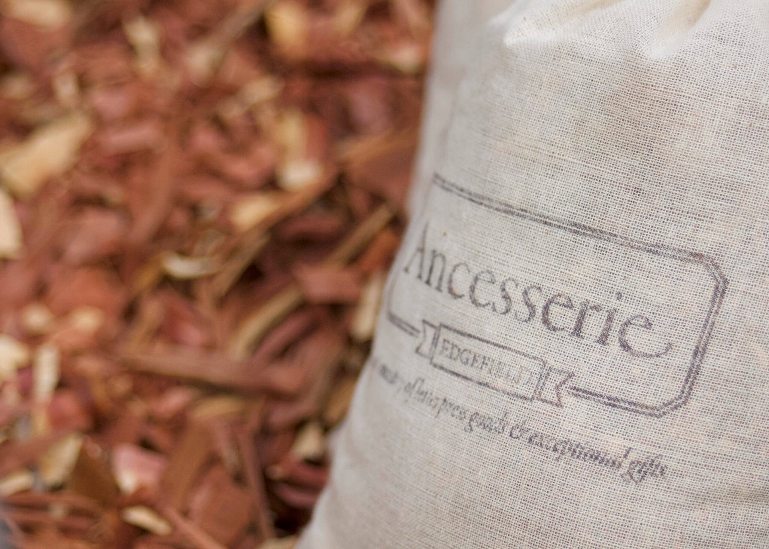 Ancesserie Letterpress - Wholesale Sachet - Cedar Sachets2