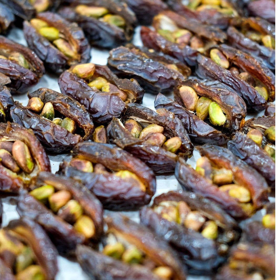 KAICAO - Wholesale Chocolate Covered Sweets - A pack of 12 medjool Dates filled with nuts covered with 100% cacao2