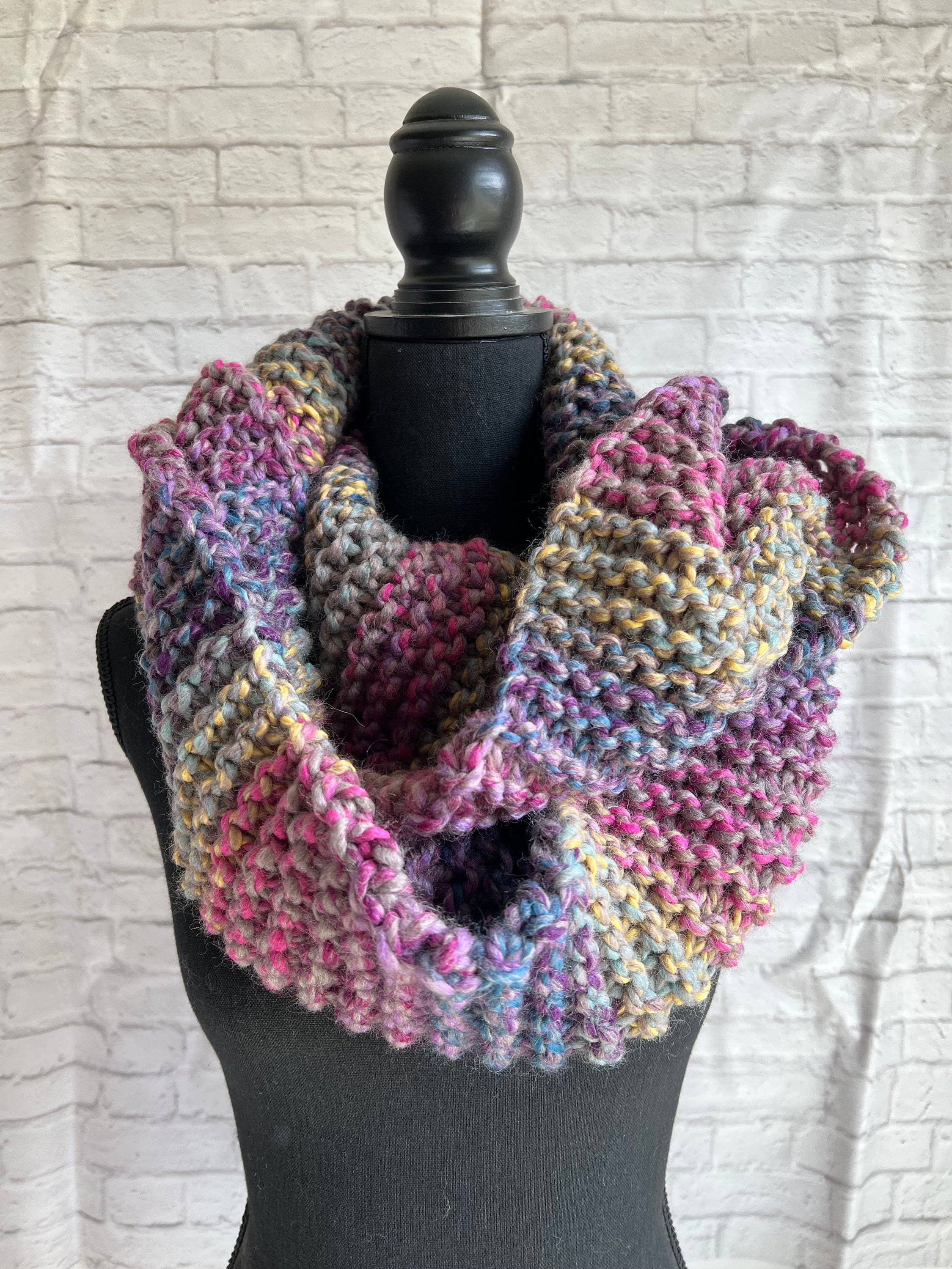Willow And The Wolf Co - Wholesale Scarf - Women's - Multicolor Oversized Chunky Knit Women's Cowl Scarf3