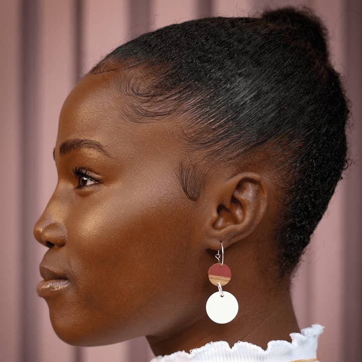 Pendientes perfumados de madera para venta al por mayor de O by !Osmotik