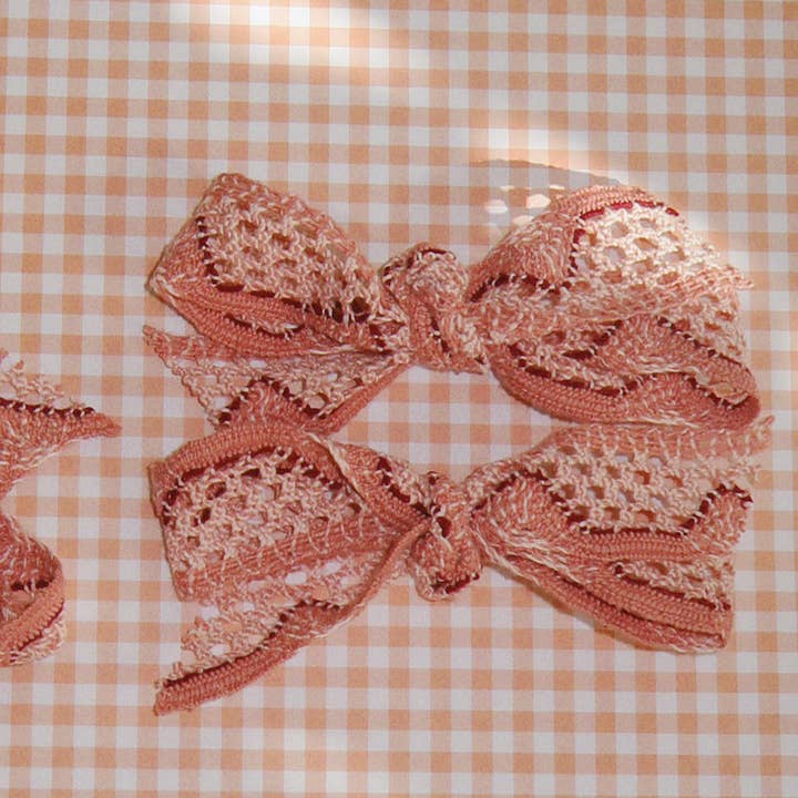 Fermagli per capelli all'uncinetto color malva o fascia in nylon per la vendita all'ingrosso da parte di Bloom Headwraps