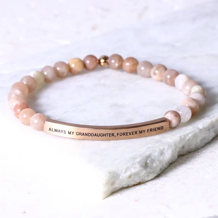 Toujours ma petite-fille, mon amie pour toujours pour la vente par The Inspiration Company